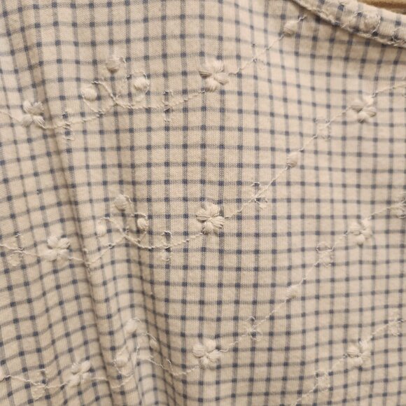 Women's Tie at Waist T-Shirt with Daisy's - Picture 3 of 4